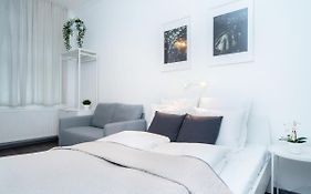 Ideal New Apartment In The Center
